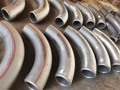 90 stupňů DN250 SCH 160 3D 15 stupňů Koleno